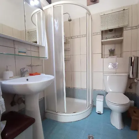 Kalderimi 'olive Green' Traditional House * Promirion