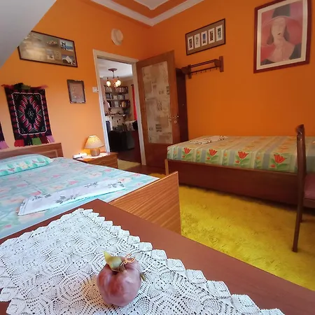 Kalderimi 'olive Green' Traditional House Daire *