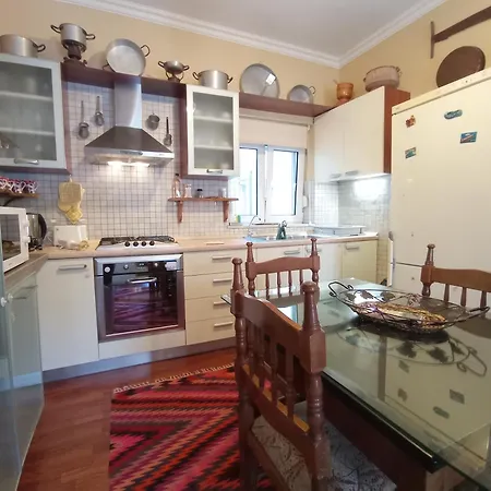 Daire Kalderimi 'olive Green' Traditional House *