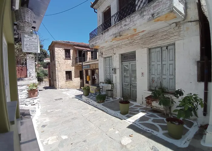 Kalderimi 'olive Green' Traditional House *